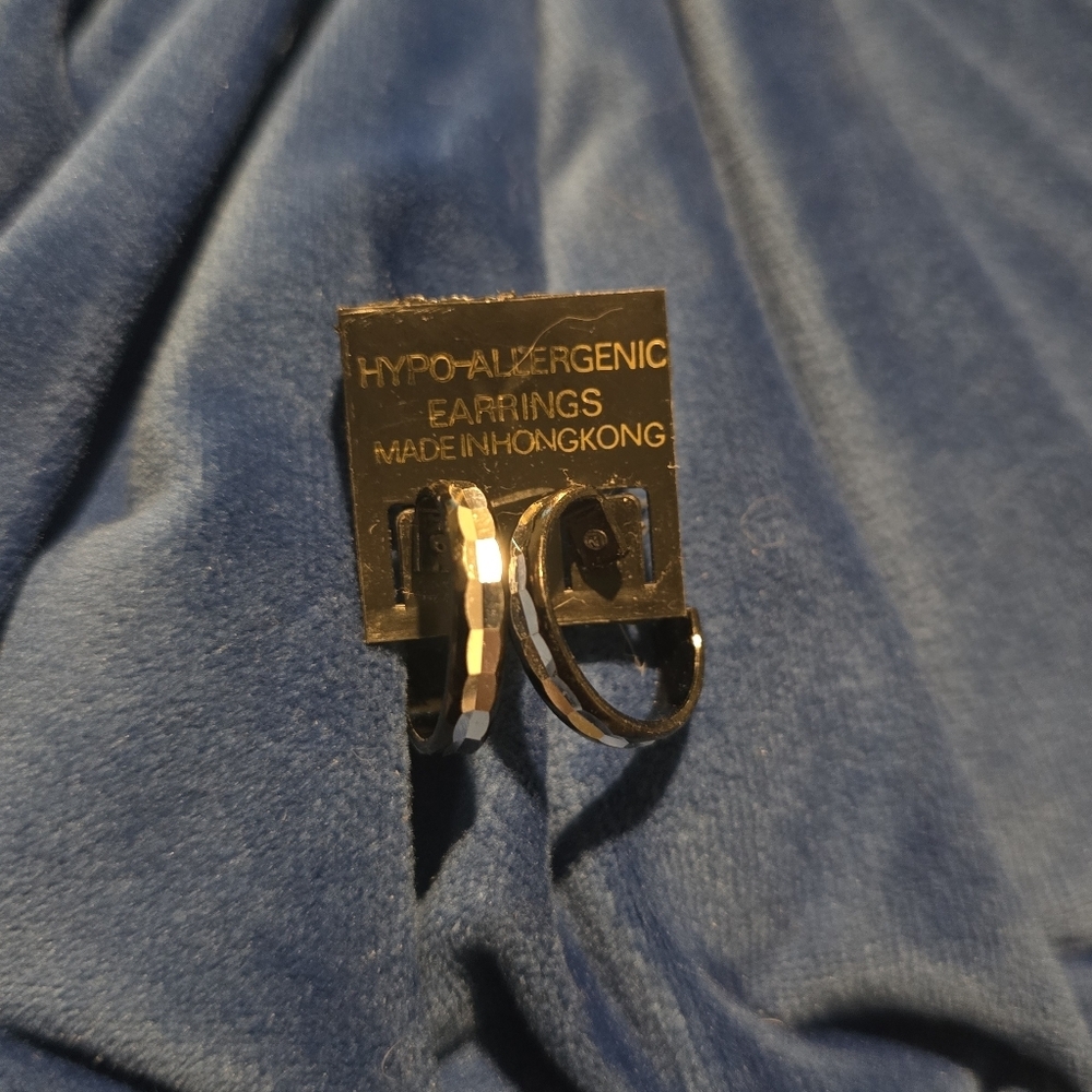 Hypoallergenic Hoop Earrings Made In Hong Kong